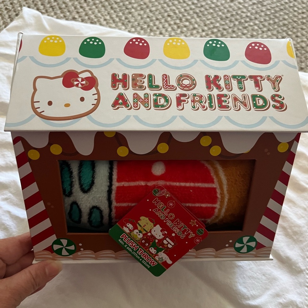 NWT Hello Kitty plush throw
